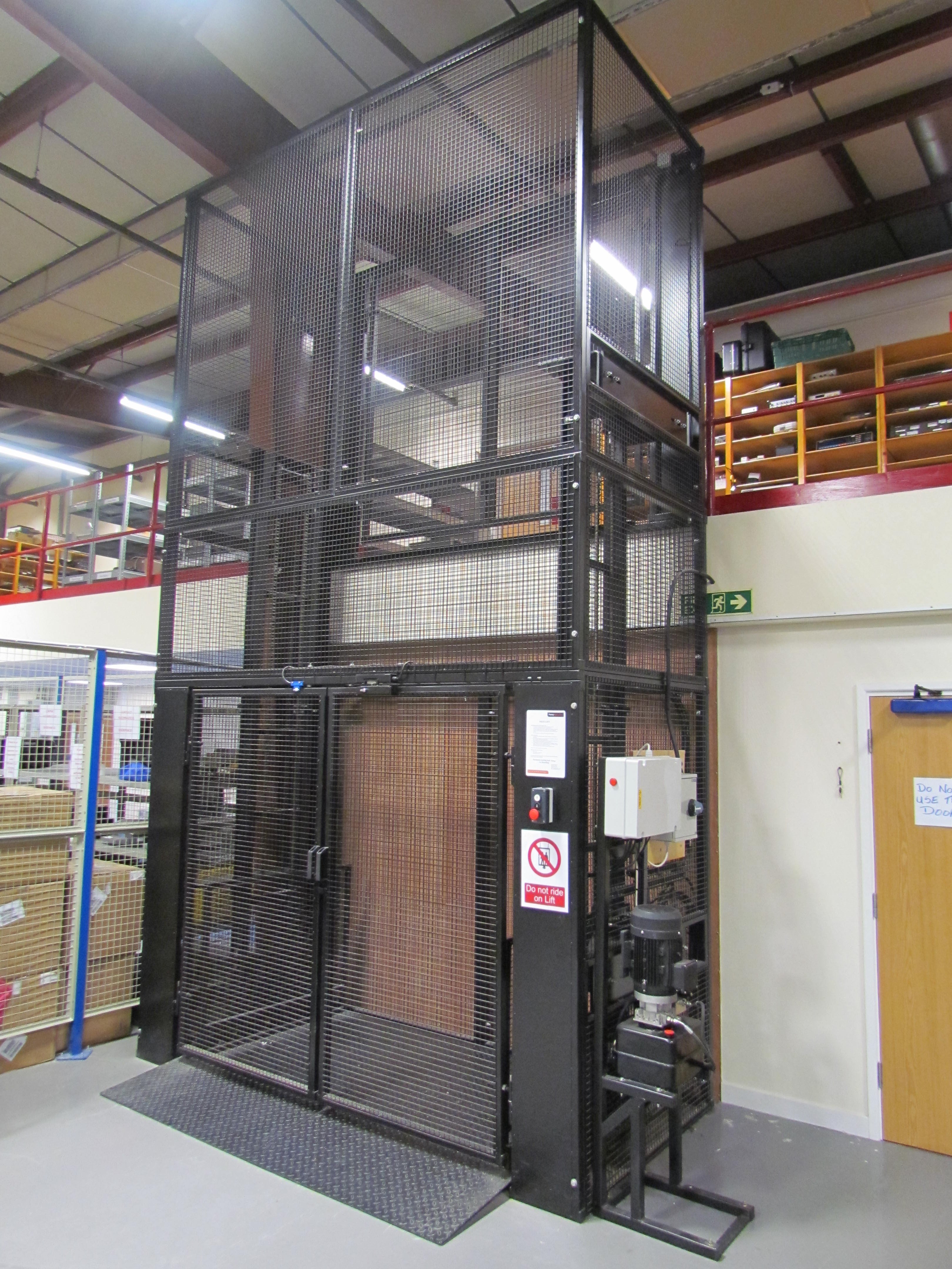 Hydraulic Goods Lift - Single and Double Column